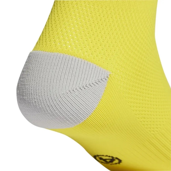 Adidas IB7815 futbolo getrai, geltonos spalvos